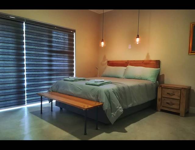 3 bed property to rent in LINDEN